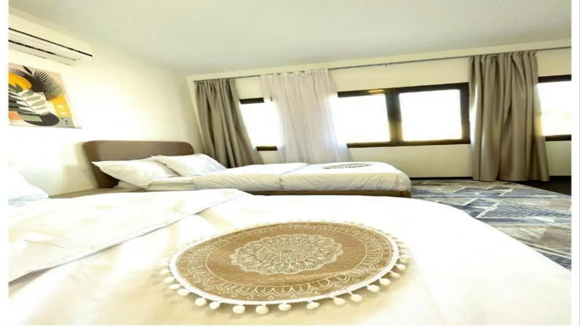 Luxurious Apartment in Golden Square
