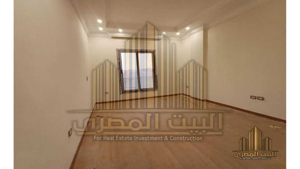 فيلا فاخرة مع حديقة خاصة ومسبح