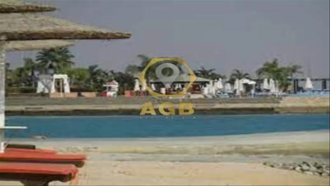 فيلا فاخرة للإيجار بموقع متميز