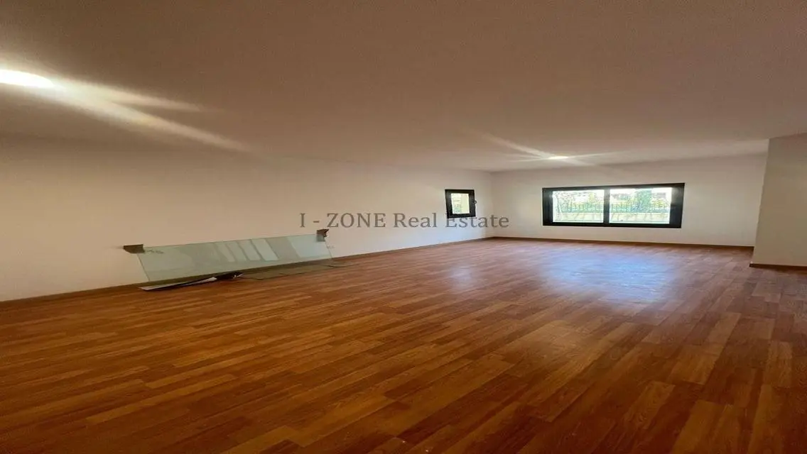 Luxury Apartment in IZON with 3475 meters Space