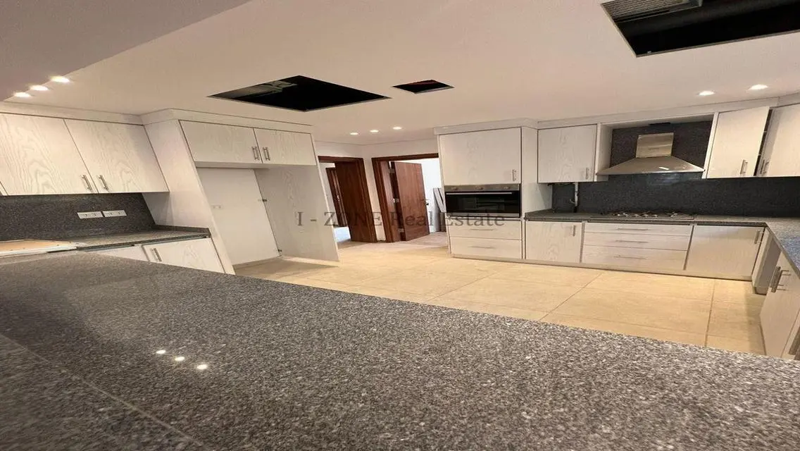 Luxury Apartment in IZON with 3475 meters Space