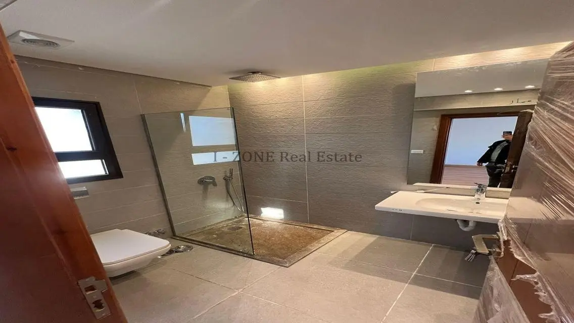 Luxury Apartment in IZON with 3475 meters Space