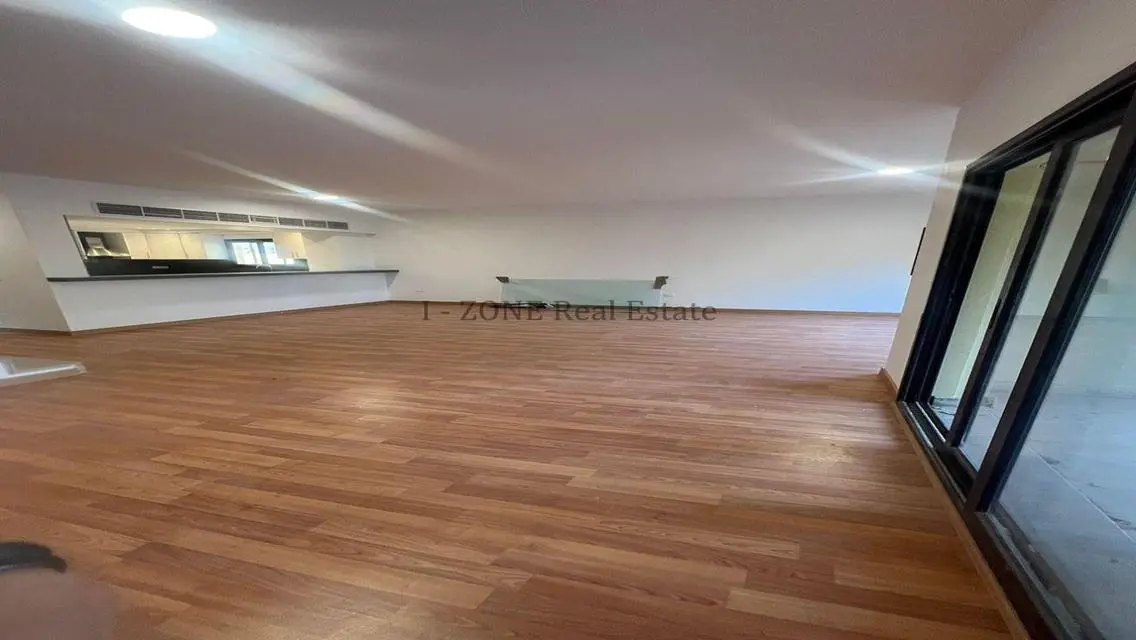 Luxury Apartment in IZON with 3475 meters Space