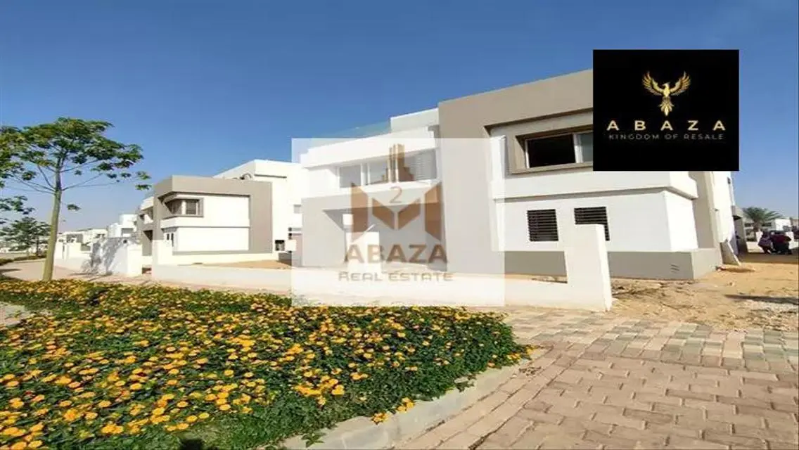 Luxury Apartment for Sale with 7 Rooms at 250000
