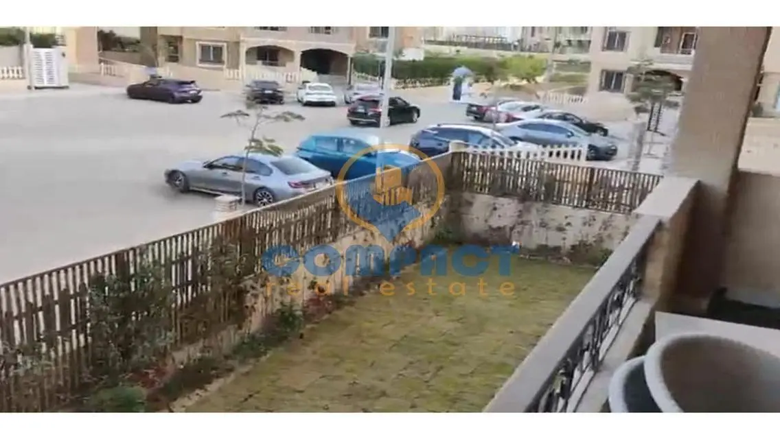 شقة فاخرة للبيع بمساحة 169 متر بمنطقة راقية