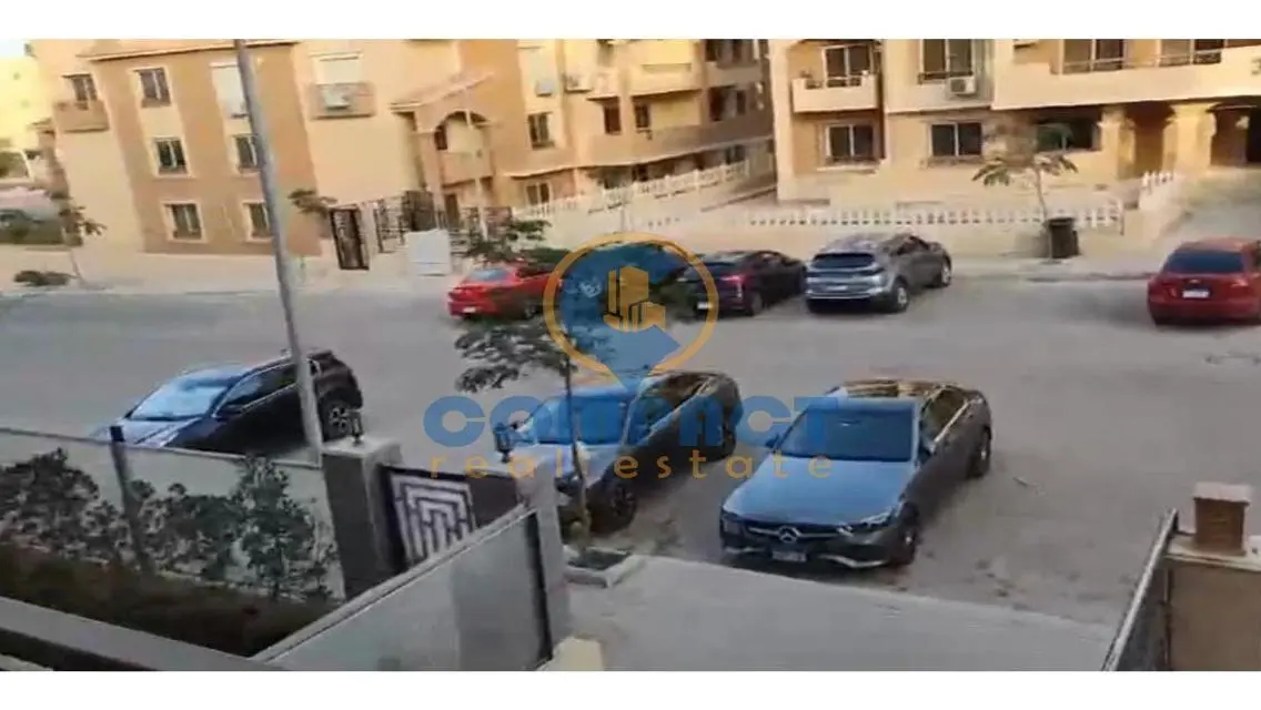 شقة فاخرة للبيع بمساحة 169 متر بمنطقة راقية