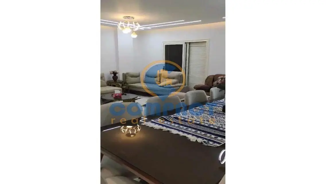 شقة فاخرة للبيع بمساحة 169 متر بمنطقة راقية