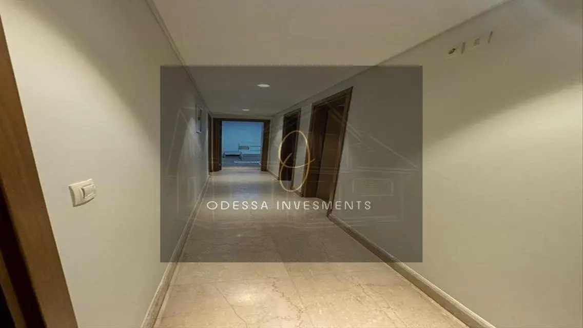 Luxury Apartment 2500 sqm with Lake View