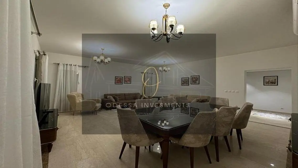 Luxury Apartment 2500 sqm with Lake View