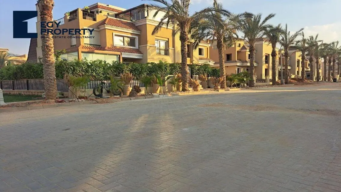 Luxury villa available for sale with all amenities
