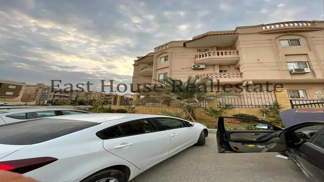 شقة فاخرة للبيع في كونكورد بلازا بالرينوب