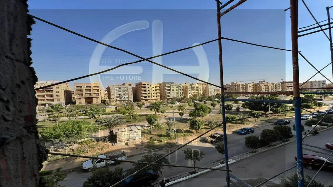 شقة فاخرة بسعر 5,500,000 جنيه مع إطلالة رائعة