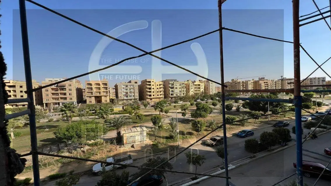 شقة فاخرة بسعر 5,500,000 جنيه مع إطلالة رائعة