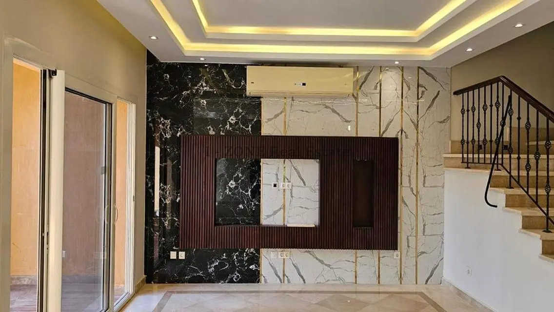 Luxury Apartment with Maid Room and Spacious Balcony
