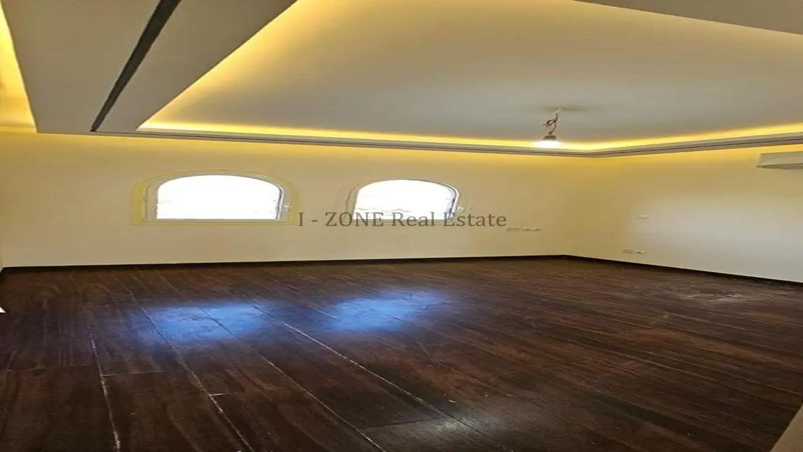 Luxury Apartment with Maid Room and Spacious Balcony