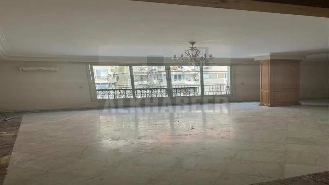شقة فاخرة للبيع بسعر مغري 35000