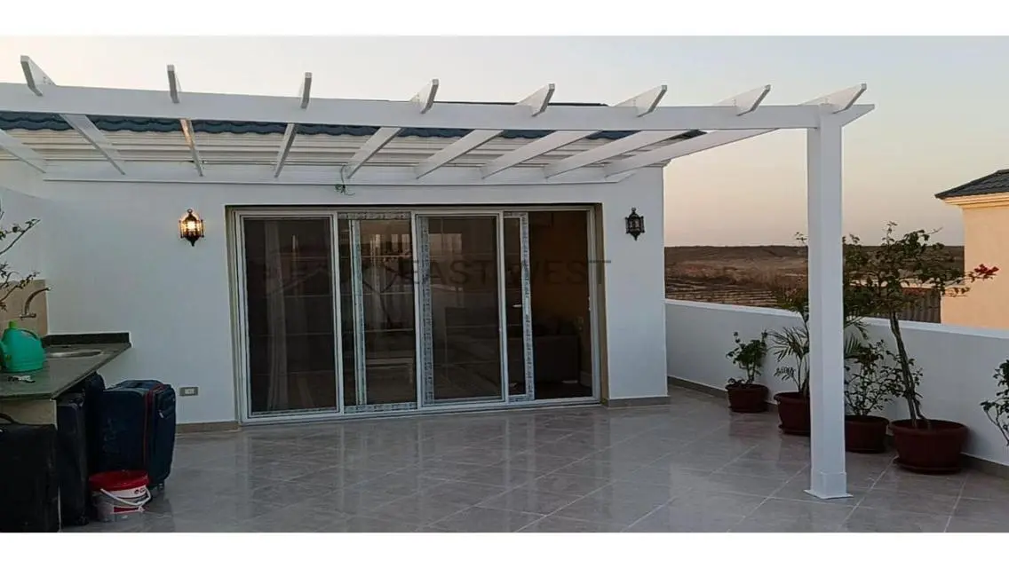Luxury Apartment with Spacious Design and Stunning Views