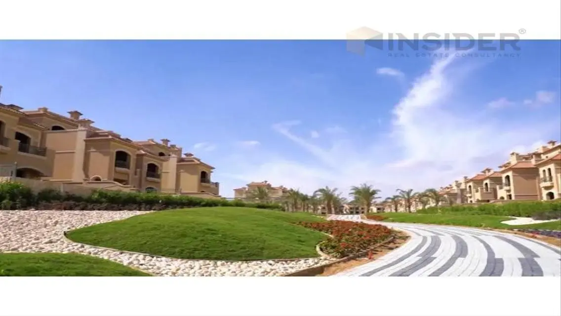فيلا فاخرة مع حديقة خاصة في قلب المدينة