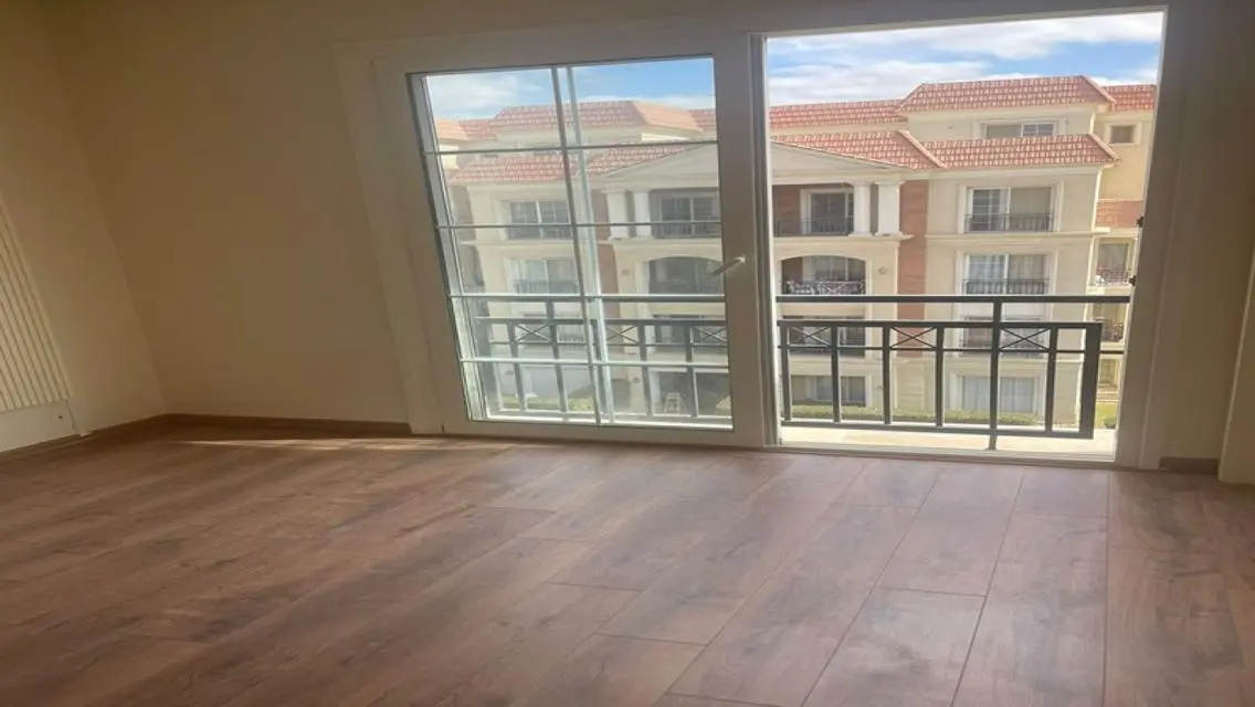 Luxury Apartment for Rent in Regent's Park Compound