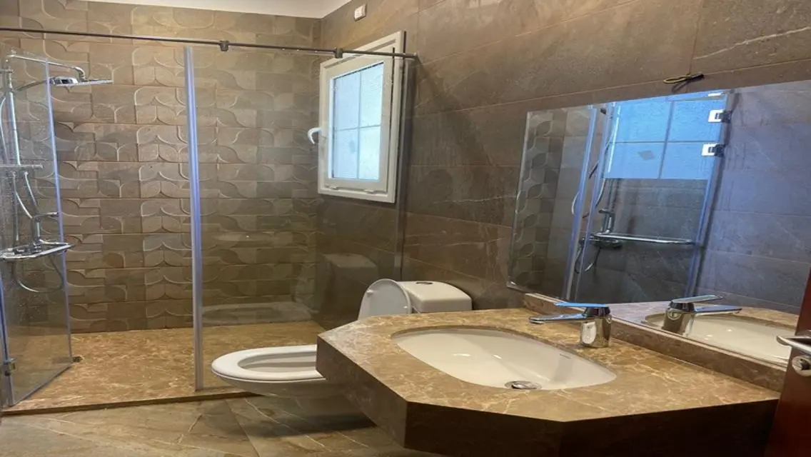 Luxury Apartment for Rent in Regent's Park Compound
