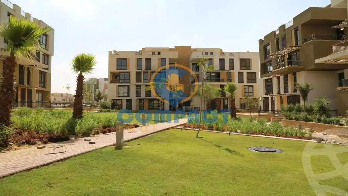 Luxurious Apartment with Private Garden and Shared Pool in the City Center