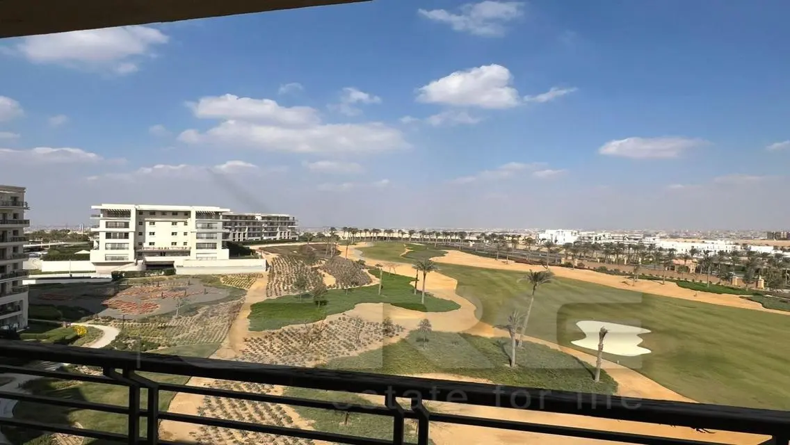 شقة فاخرة للبيع تضم 3 غرف نوم