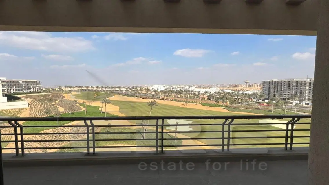 شقة فاخرة للبيع تضم 3 غرف نوم