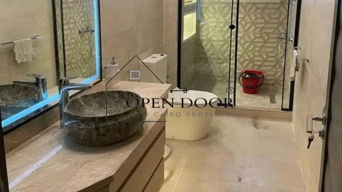 شقة فاخرة للإيجار 3 غرف نوم في ميدان المريوطية