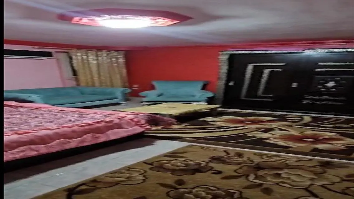 شقة رائعة بمساحة 220 متر للبيع