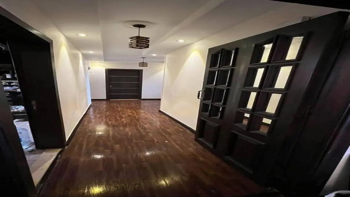 Luxurious 160 Sqm Apartment with Modern Design