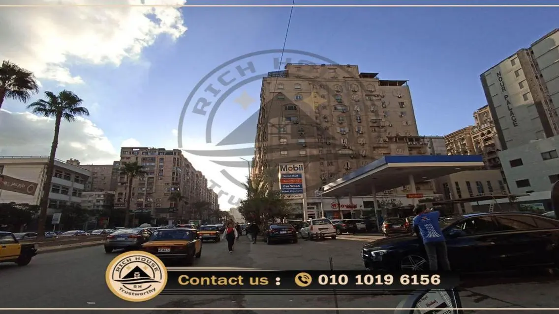 شقة فاخرة بمساحة واسعة مع إطلالة رائعة
