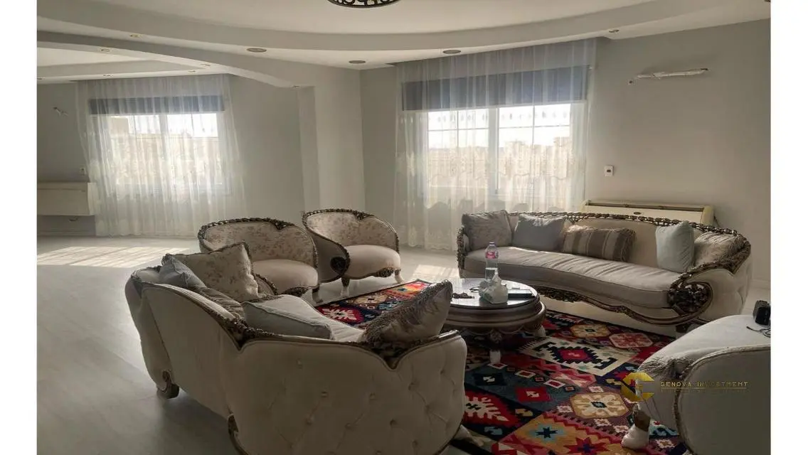 Luxury Apartment at The Wallk Mall
