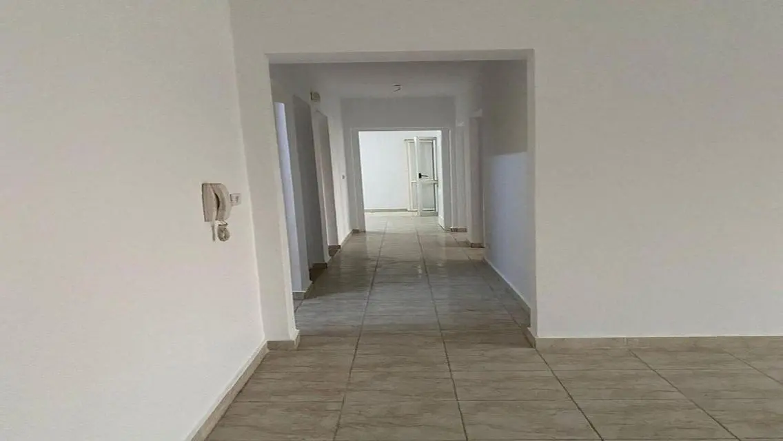 Excellent Rental Opportunity: 131 sqm Apartment