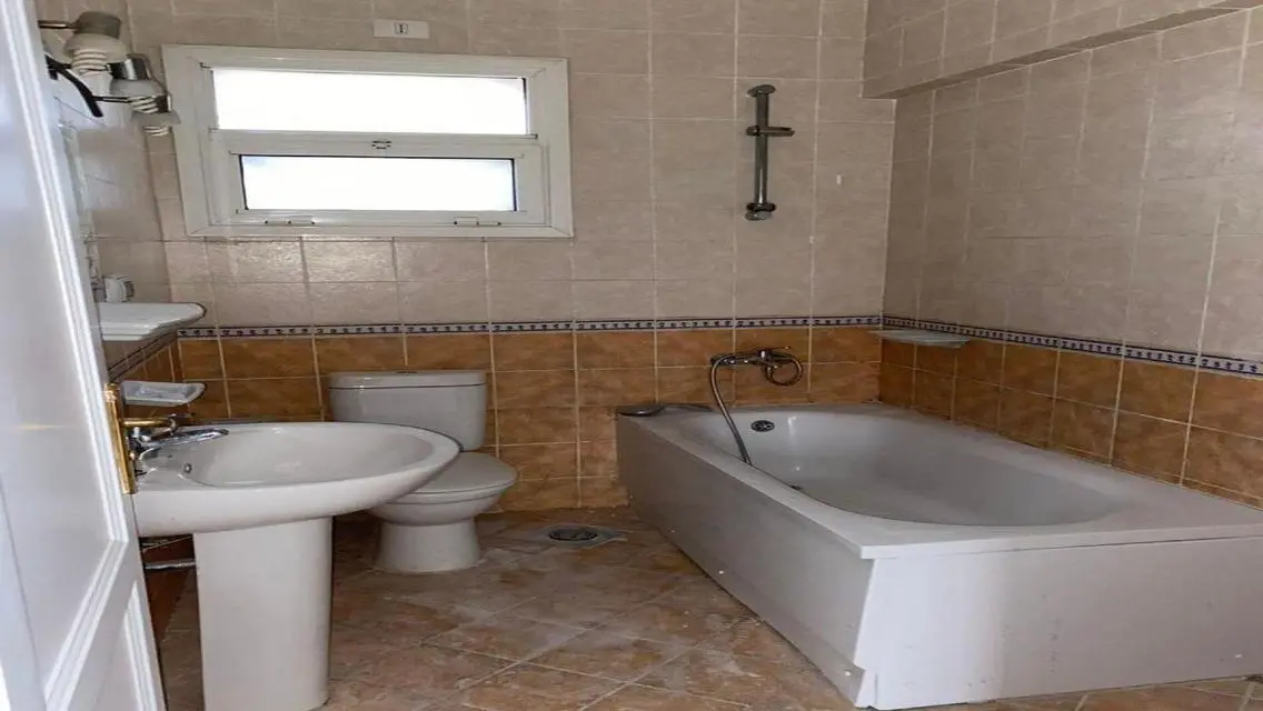Excellent Rental Opportunity: 131 sqm Apartment