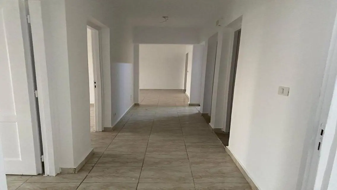 Excellent Rental Opportunity: 131 sqm Apartment
