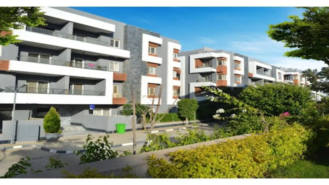 Luxury Apartment with Balcony and Wall Cabinets