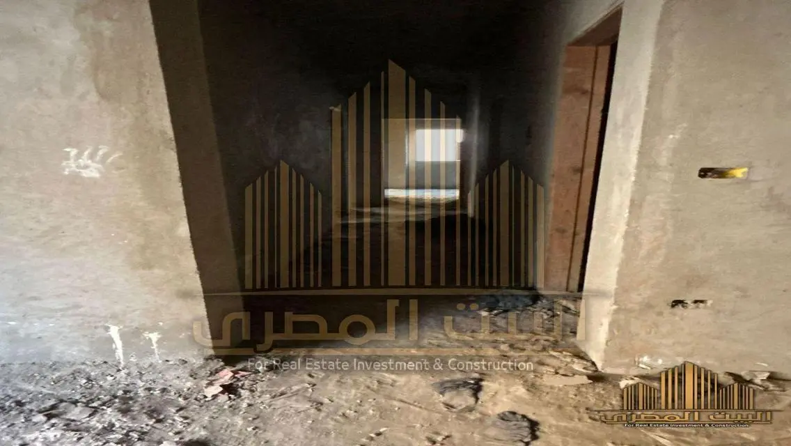 شقة فاخرة مع غرفة دراسة في موقع متميز