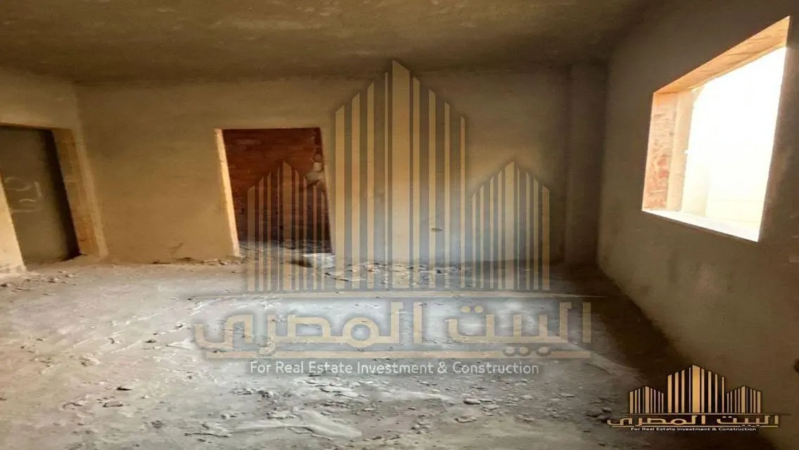 شقة فاخرة مع غرفة دراسة في موقع متميز