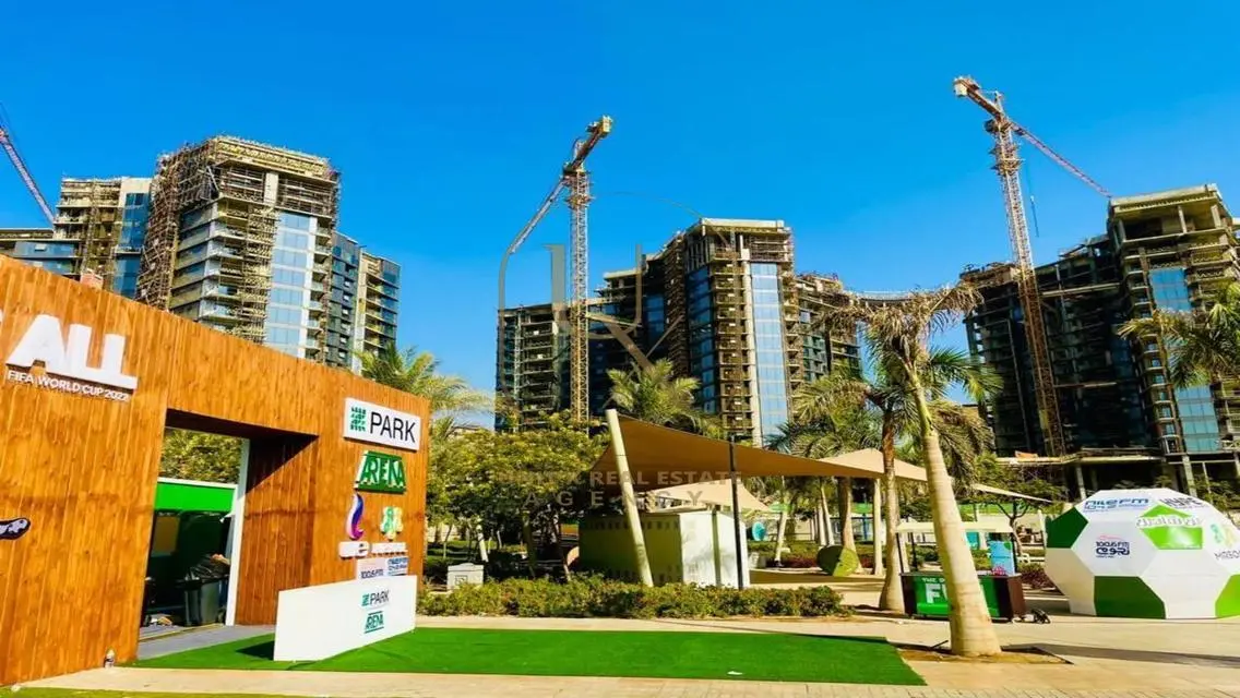 Zed 10: Luxurious Apartment with All Amenities
