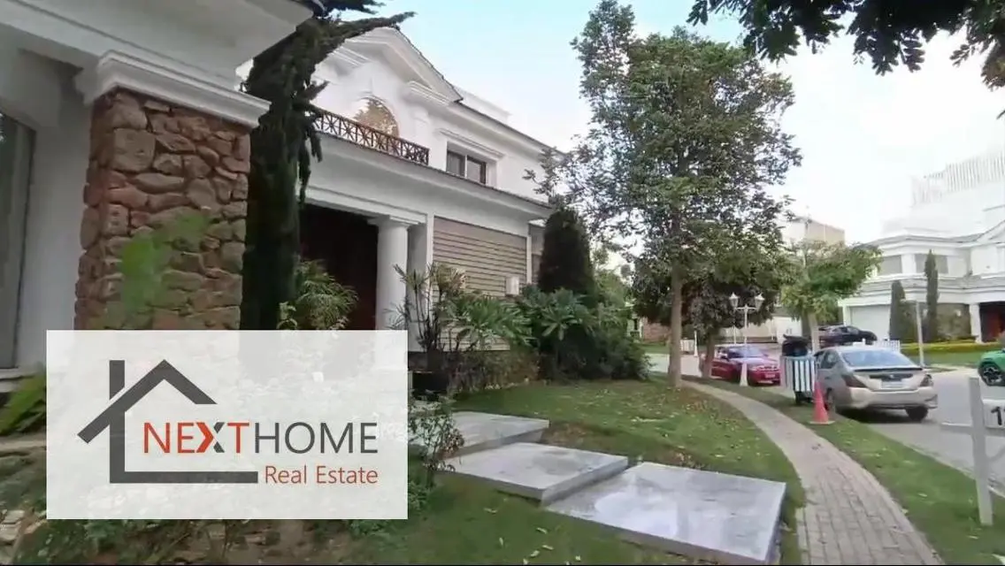 Luxury Apartment with Spacious Interiors Near Major Landmarks