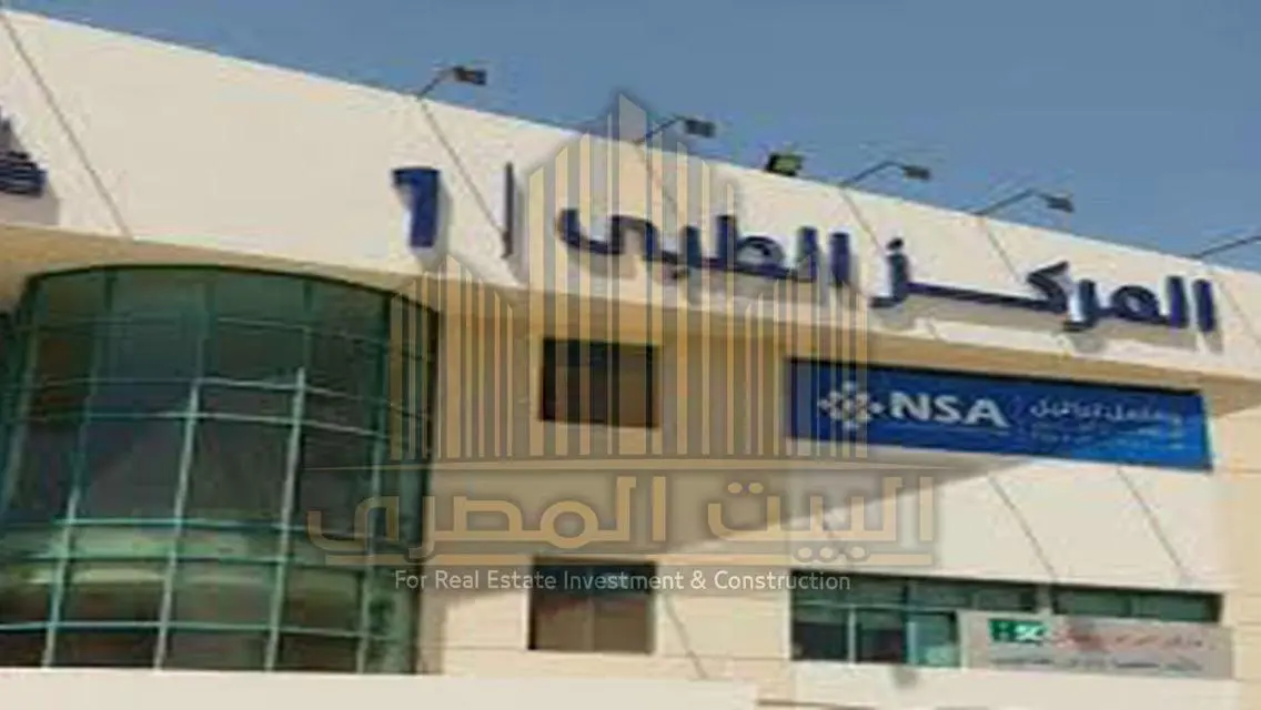 مكتب مع خدمات متكاملة للإيجار في موقع متميز