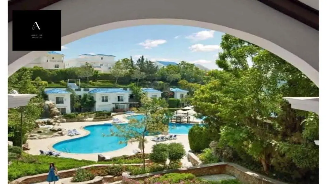 Luxurious Apartment with Pool and Private Garden