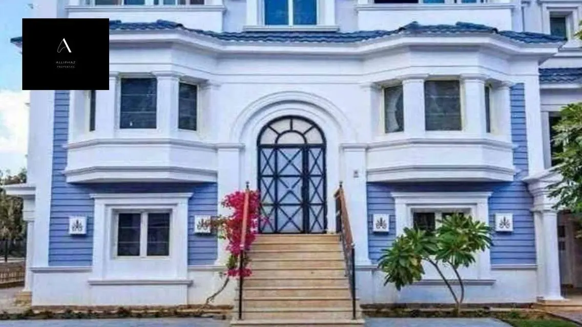 Luxurious Apartment with Pool and Private Garden