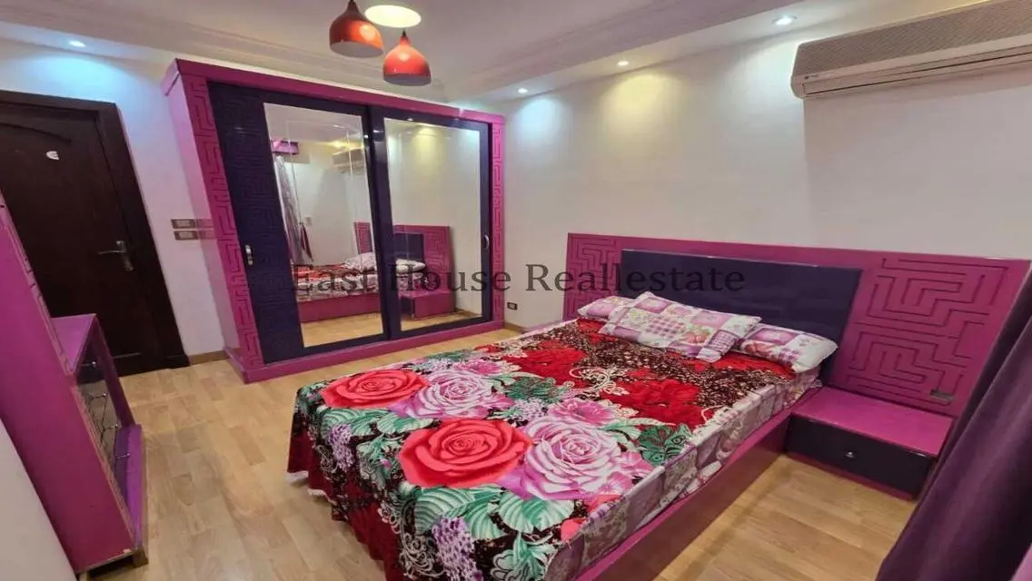 Stunning 20 Meter Apartment with Balcony and Unique View
