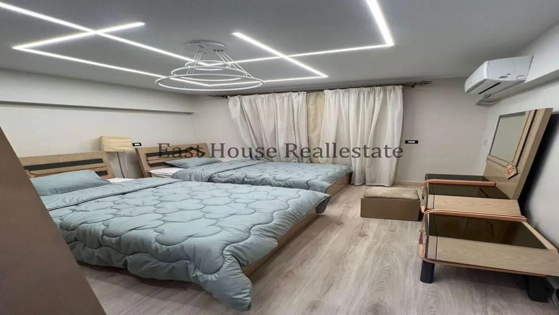 Stunning 20 Meter Apartment with Balcony and Unique View