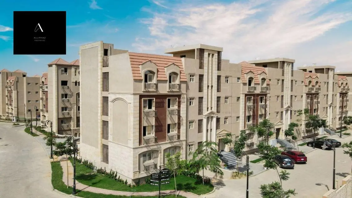 Luxurious Apartment Overlooking Lakes for 12,716,000 EGP