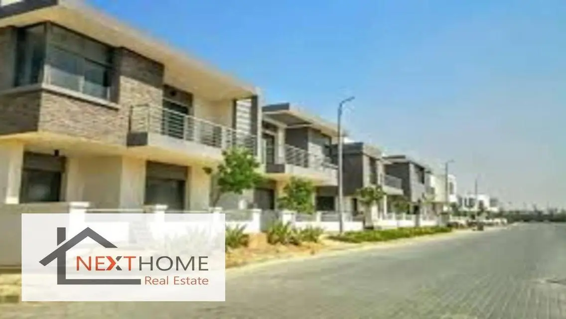 شقة فاخرة للبيع بحديقة خاصة ومسبح مشترك - Next Home