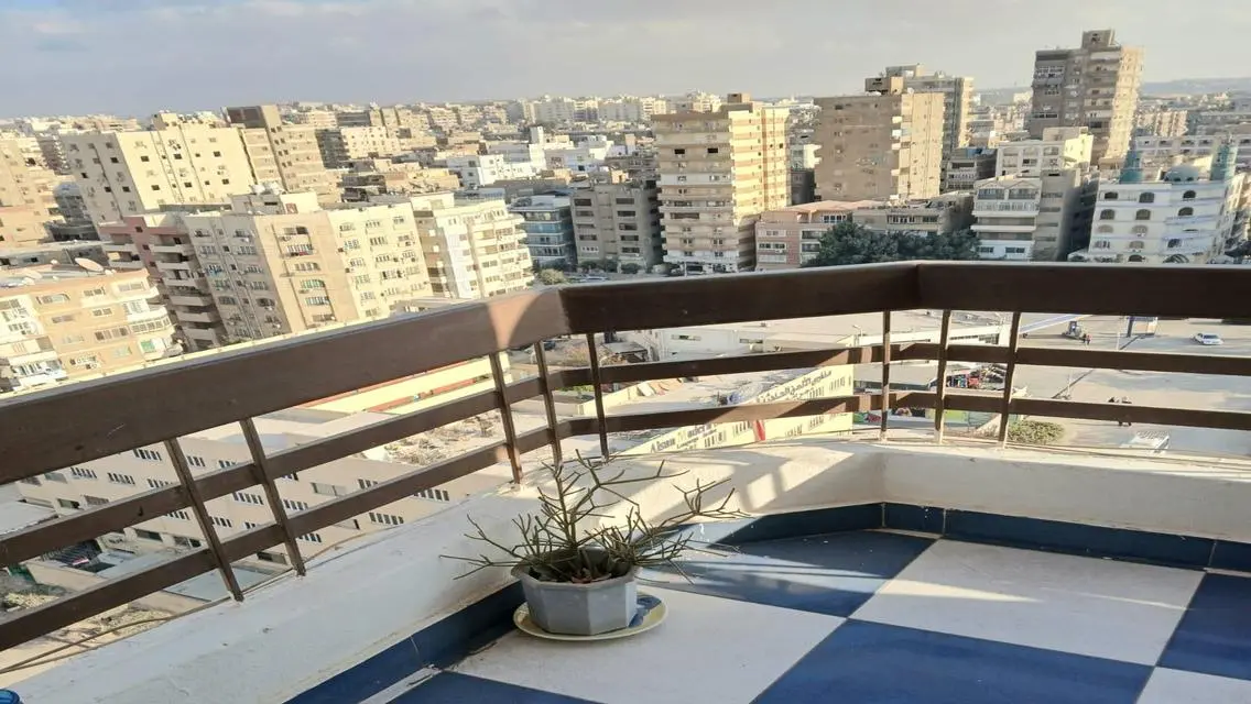 شقة فاخرة بمساحة 160 متر في قلب المدينة