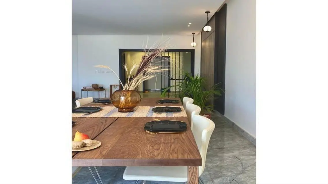 Luxury Apartment for Sale - Spacious 205 Meter in Prime Location