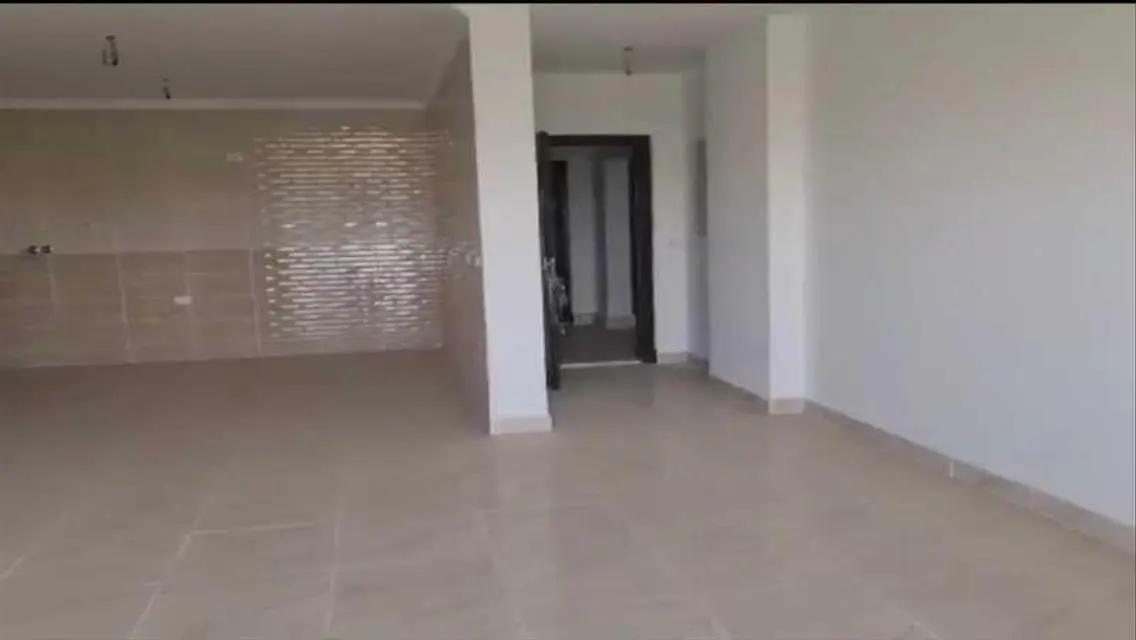 شقة مميزة للبيع في قلب المدينة
